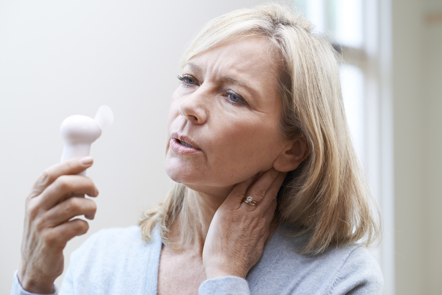 10 Menopause Symptoms and How to Deal with Them