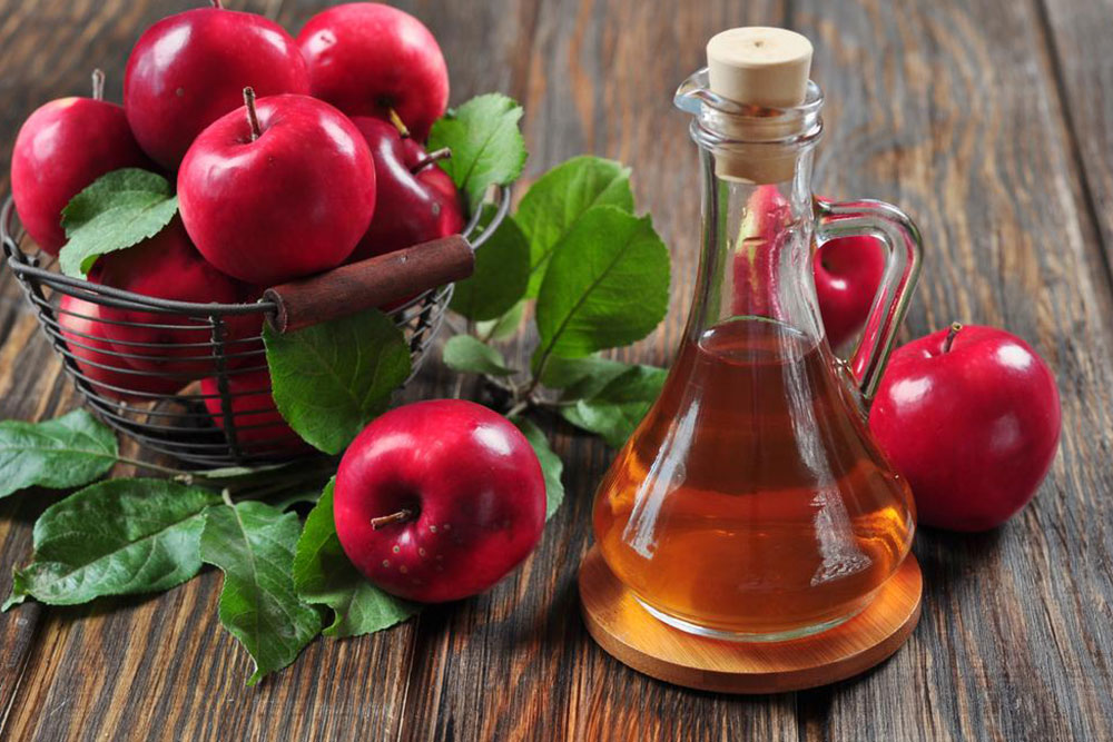 Controlling diabetes using vinegar