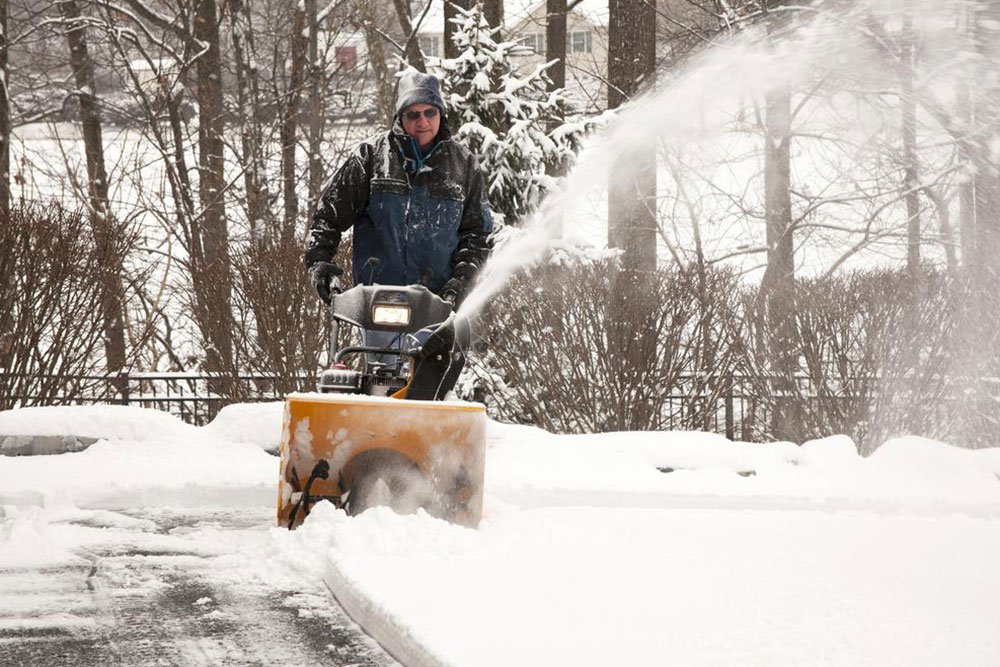 Popular compact snow blowers to choose from