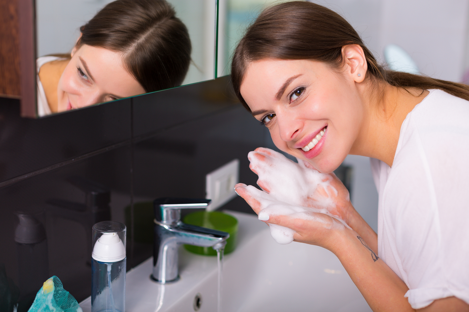 Choosing The Right Facial Cleanser For Men