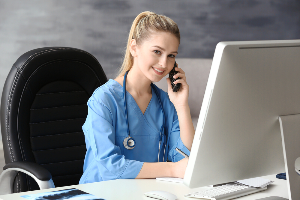 Top Reasons Why To Go For Medical Assistant Degree Online